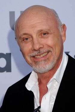 Hector Elizondo