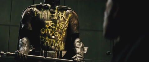 Batman v Superman 40.png (905 KB) Dick's Robin suit.