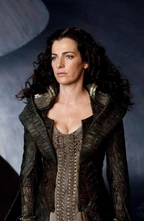 Lara Lor-Van