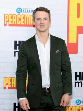 Freddie Stroma | DC Universe Wiki | Fandom