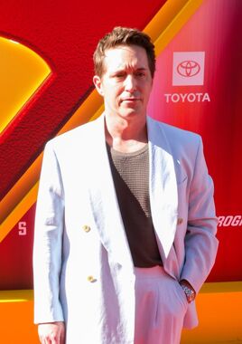 Beck Bennett