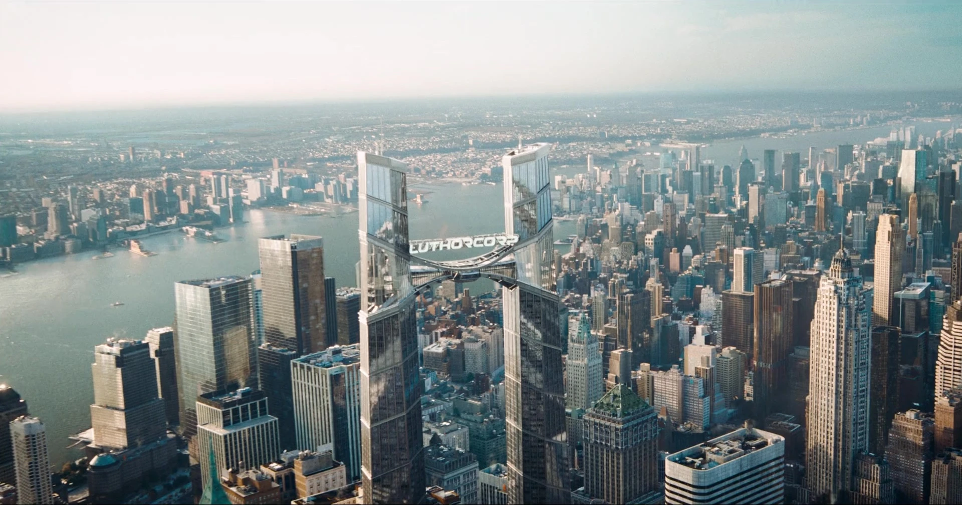 LuthorCorp_amongst_the_Metropolis_skyline.jpg