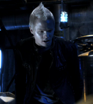 Wesley Macinnes als Cameron Mahkent in "Helden der Vergangenheit, Teil 2"
