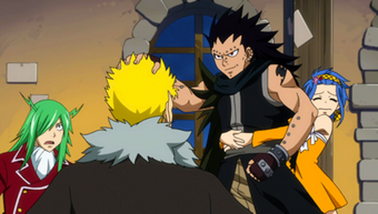 Who else besides me found this funny with Gajeel patting Laxus on the head?