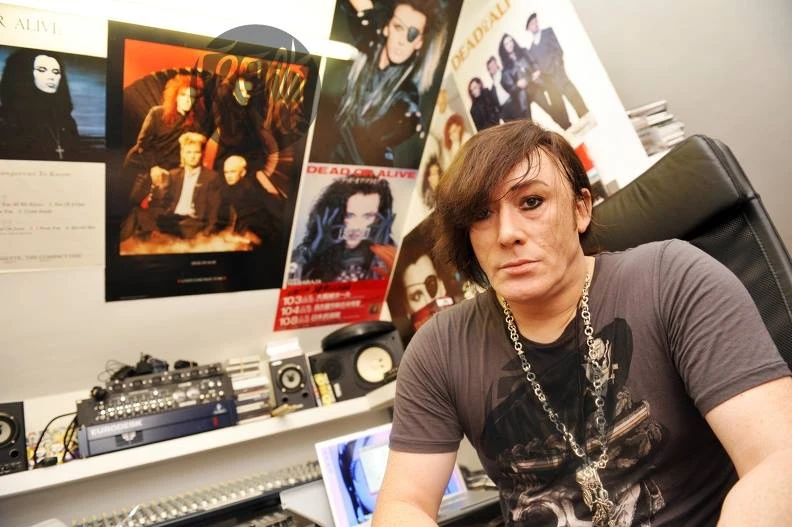 стив кой dead or alive. кое что новенькое. рене зеллвегер пэм. пэм зеллвегер. коих сейчас.