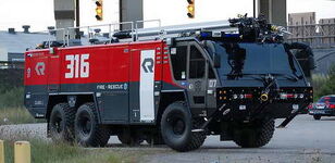 Transformers-3-Sentinal-Prime-alternate-vehicle-mode-on-set