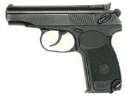 Pistol IJ-70 Makarov.jpg