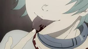 Toto licking Senji's blood, receiving his Crow Claw ability