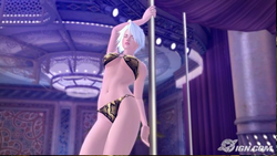 Pole Dancing Christie