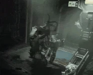 DSR-MT-TF-1.gif (7.07 MB) An Infector converting a dead Marine into a Twitcher in the remake.