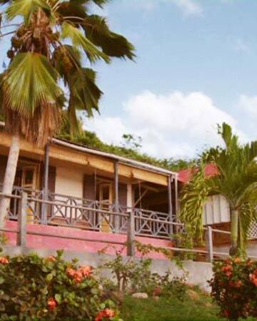 Honore Police Station Death In Paradise Wiki Fandom