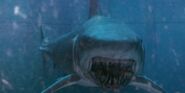 Deep-blue-sea-1999-killer-shark-600x300