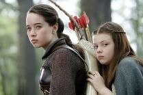 Lucy-and-Susan-lucy-pevensie-12844676-500-333