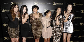 O-THE-KARDASHIANS-facebook