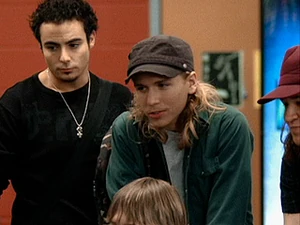 Johnny teases Darcy about her "abstinence ring".