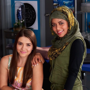 Goldi Zoe Friendship Degrassi Wiki Fandom