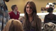 Shenae-on-Degrassi-7x01-shenae-grimes-8630994-624-352