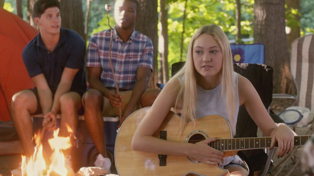 Degrassi: Next Class Kicks Off Season 4 With Bras, Brawls and So Much  Bawling