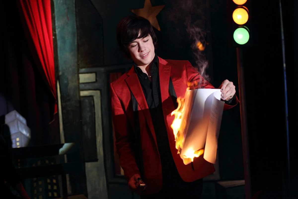 Extraordinary Machine (2) | Degrassi Wiki | Fandom, image size:1200x800