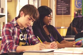 Tumblr mda3vvO3Ae1rykg0vo1 500