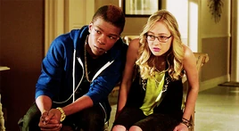 Tumblr nf9pzvZv8P1rqi7igo1 r1 500