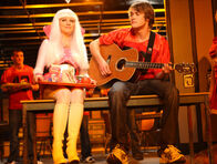04-degrassi-919-jenna-peter.jpg