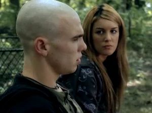 Spin and Darcy reconcile and he explains why he though fighting Johnny and smoking weed would help him feel like a man since he lost his left testicle to cancer.