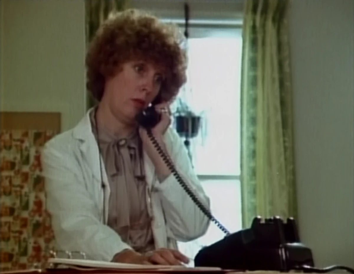 Desk clerk (Cookie Goes to Hospital) Degrassipedia Wiki Fandom