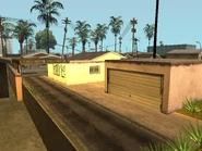 Cesar Vialpandos Haus 1.jpg (85 KB) Ein Blick in den Innenhof