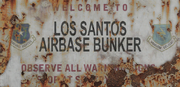 Bunker-Eingangsschild