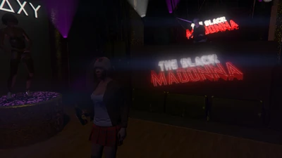 Tracey im Nachtclub "Galaxy"