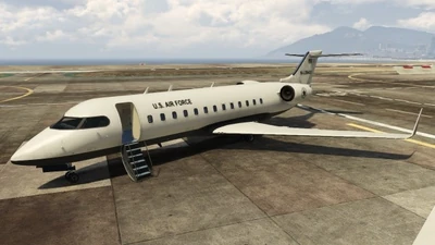 Der Miljet in der Vorder- und Seitenansicht mit geöffneter Tür