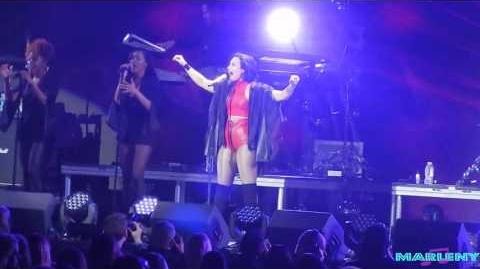 Demi Lovato - For You (Jingle Ball Dallas)