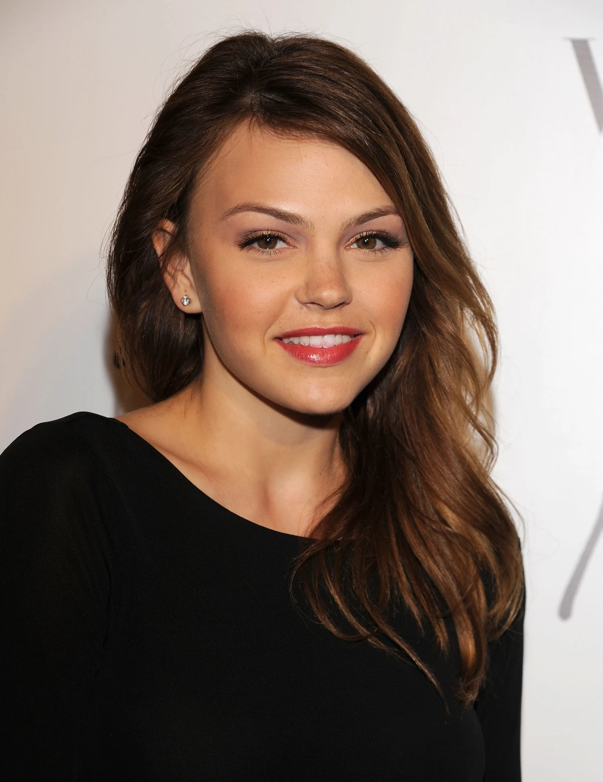 Aimee Teegarden Demi Lovato(01)