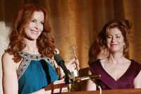 Bree receive a prize from her rival, Katherine.