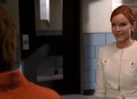 Bree visits prison