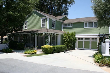 4353 Wisteria Lane | Wiksteria Lane | Fandom