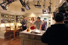 BehindTheScenes8x17 2