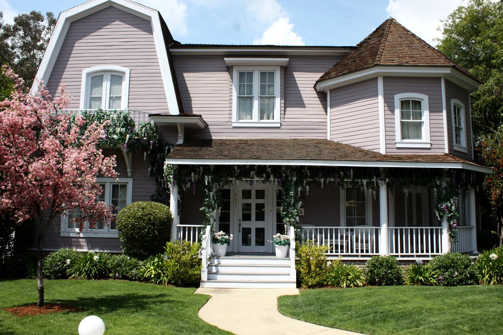 4351 Wisteria Lane | Wiksteria Lane | Fandom