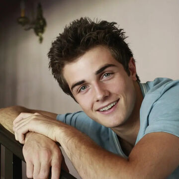 Beau Mirchoff Wiksteria Lane Fandom