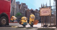 Home of the Queen crown.jpeg (131 KB) The Minions in front of Home of the Queen's Crown