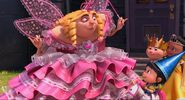 Gru dressed as a fairy.