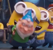 Grayson behind Robin in Minions: The Rise of Gru