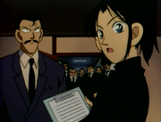 Narumi informa a Kogoro