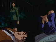 Yasue llora por la muerte de Mitsuaki