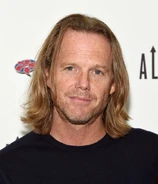 Scott William Winters 1.jpg (69 KB)