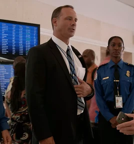 TSA Agent S8E12