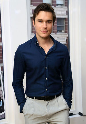 Sam Underwood2