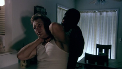 1x08 - Shrink Wrap 5