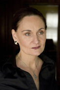 Beth Grant 5